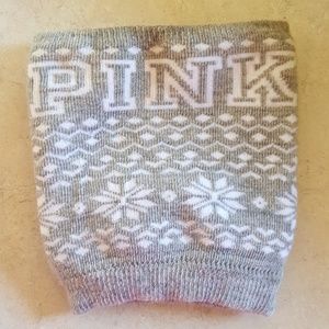 💕PINK KOOSIE FREE WITH PURCHASE💕